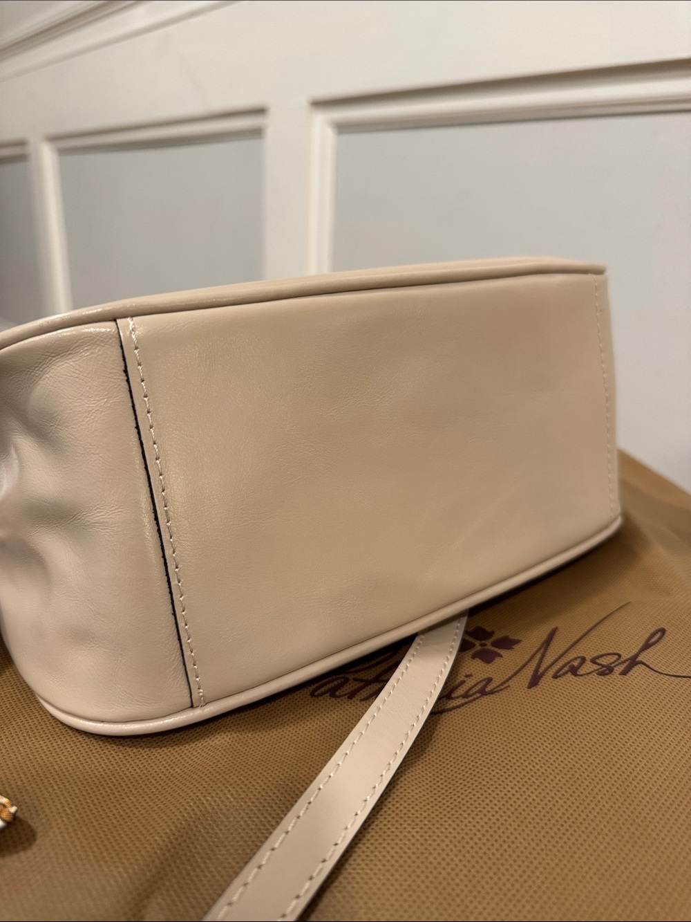 Patricia Nash Bag Betta Cream Leather Shoulder Bag Crossbody Satchel - Picture 10 of 17
